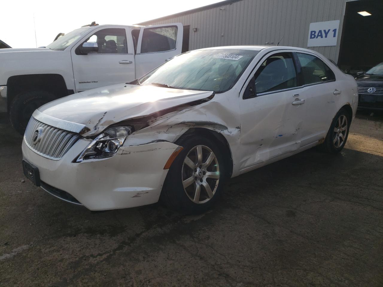 2010 Mercury Milan - Image 1