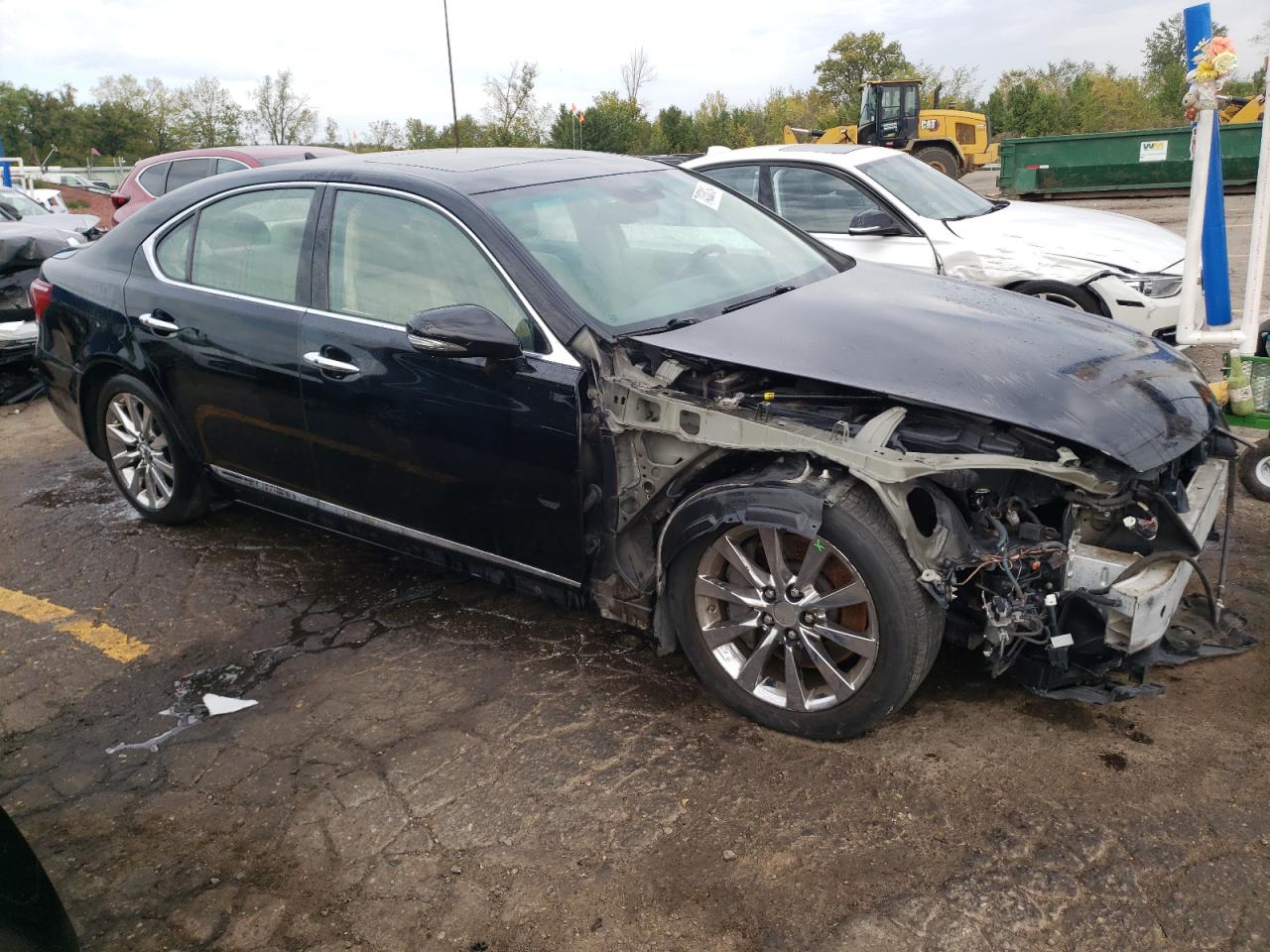 2010 Lexus LS - Image 4