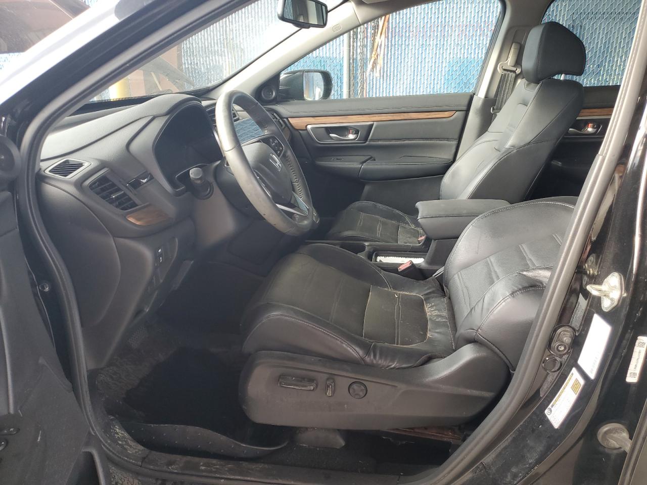 5J6RW1H9XHL015561 2017 Honda Cr-V Touring