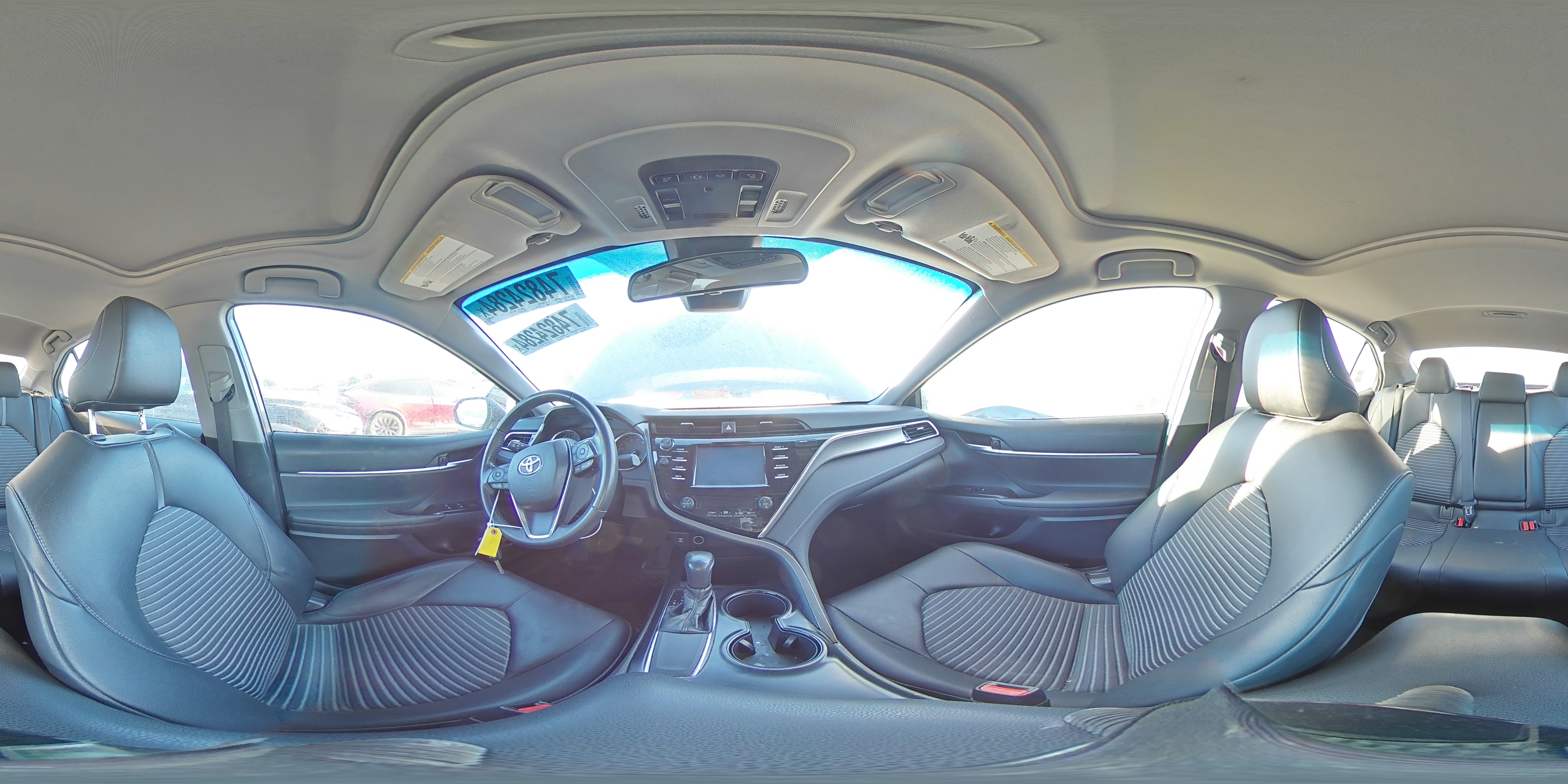 2018 Toyota Camry - Image 13