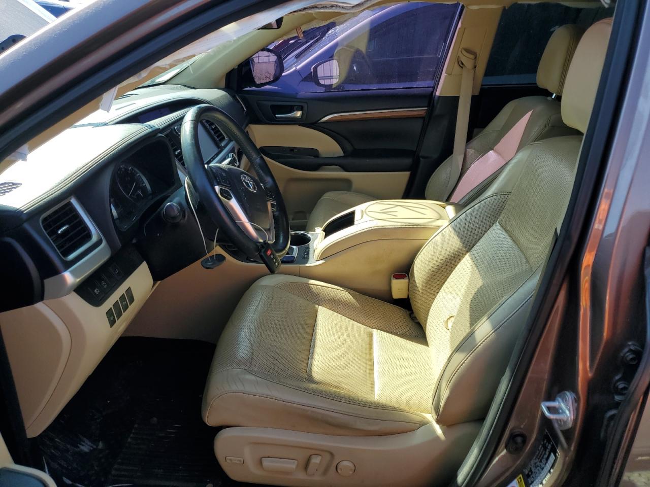 2017 Toyota Highlander - Image 7