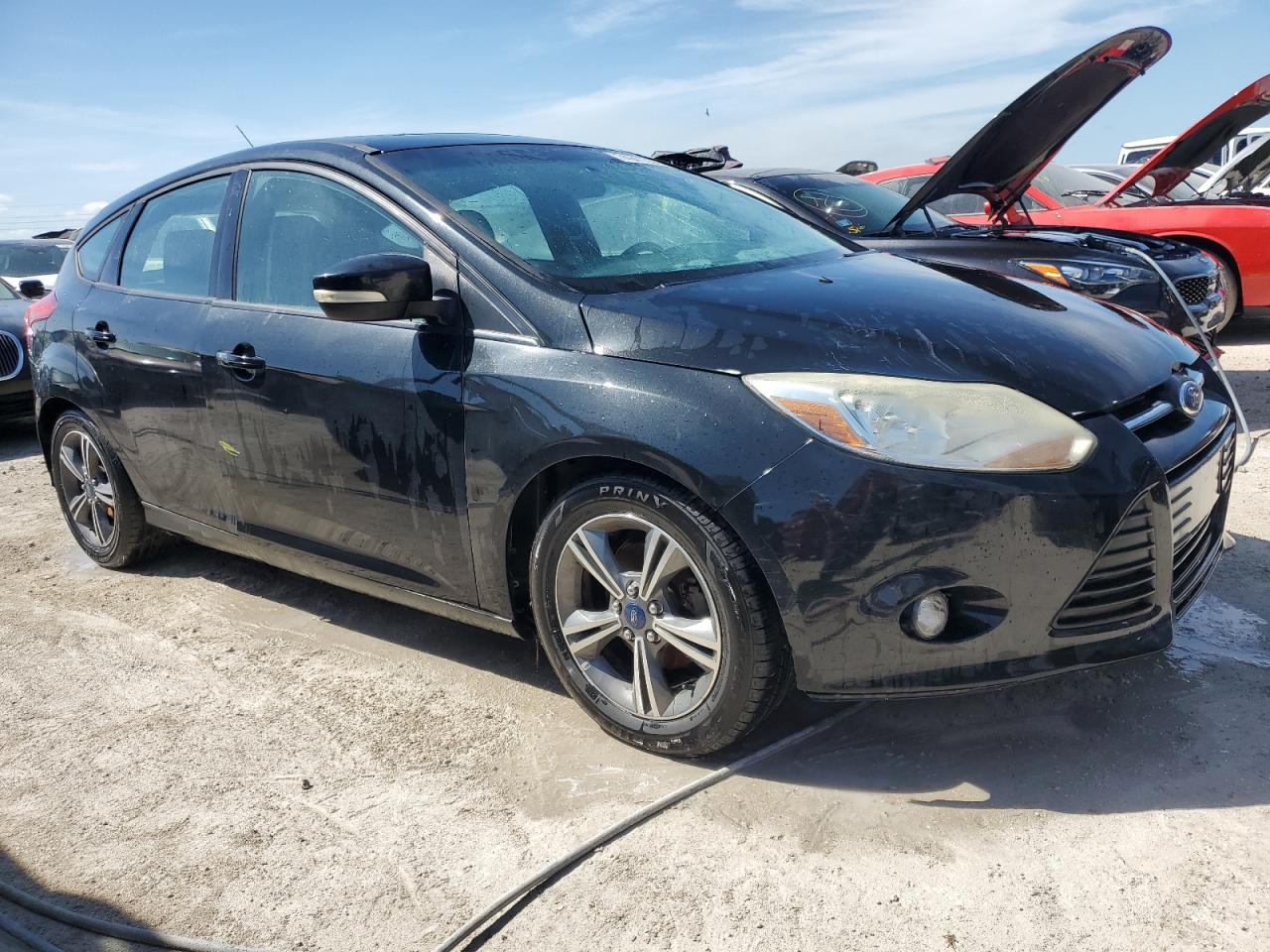 VIN 1FADP3K24EL353690 2014 FORD FOCUS no.4