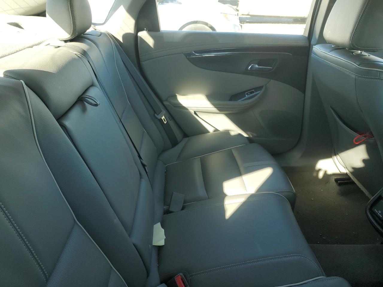 2018 Chevrolet Impala - Image 10