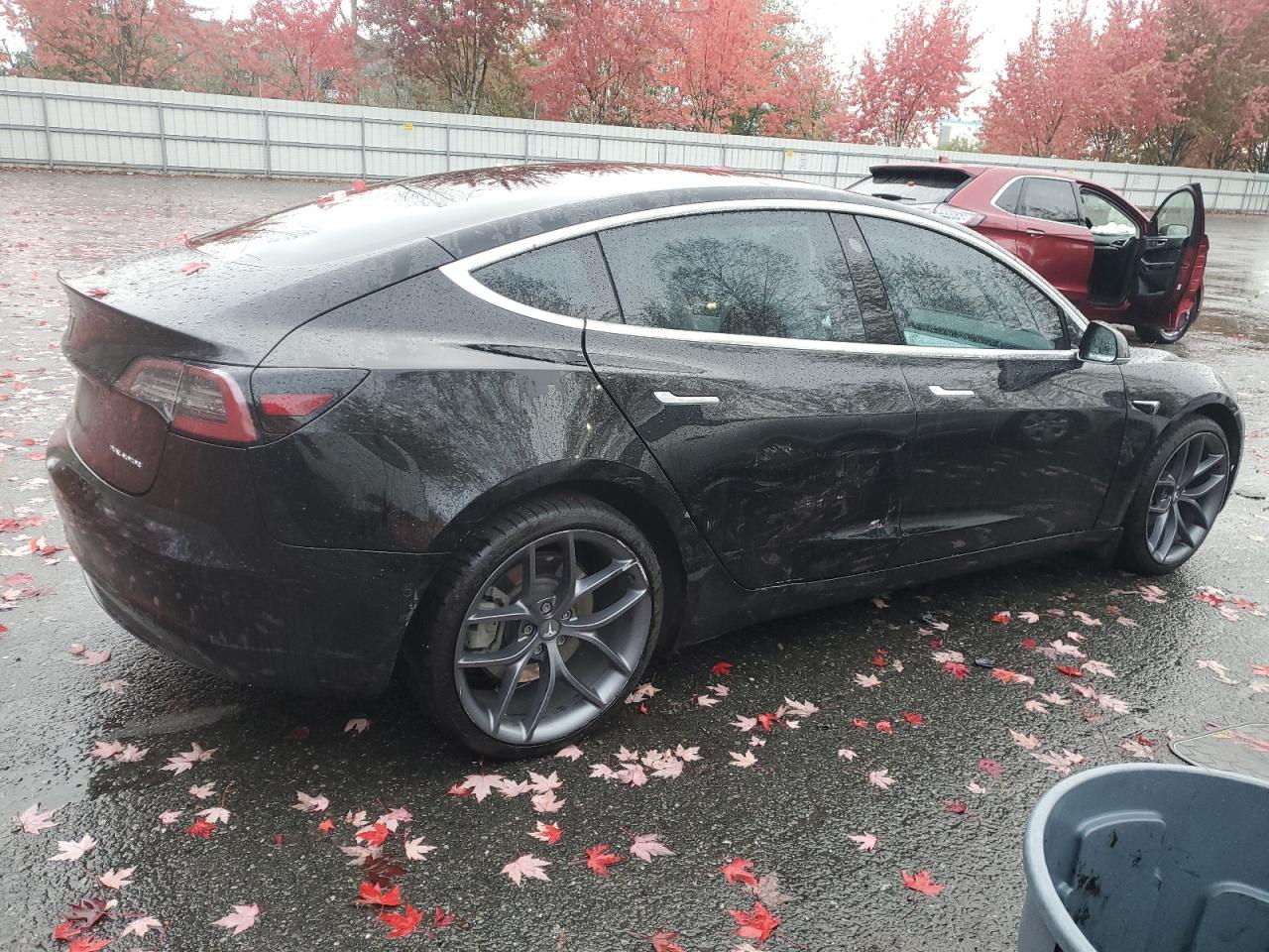 2018 Tesla Model 3 VIN: 5YJ3E1EB4JF170556 Lot: 75999014