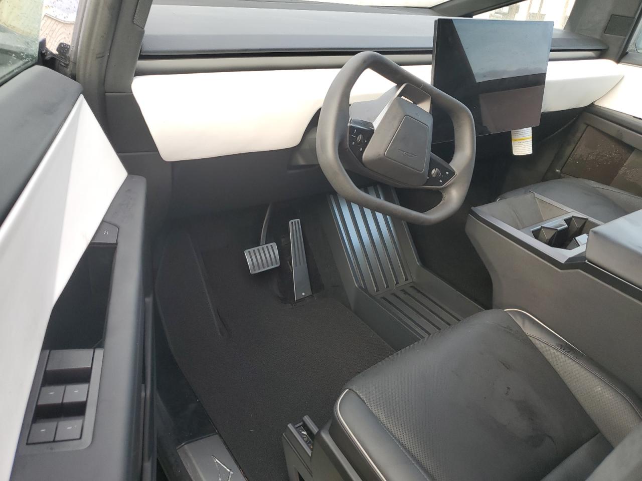 2024 Tesla Cybertruck VIN: 7G2CEHED2RA015326 Lot: 73841034