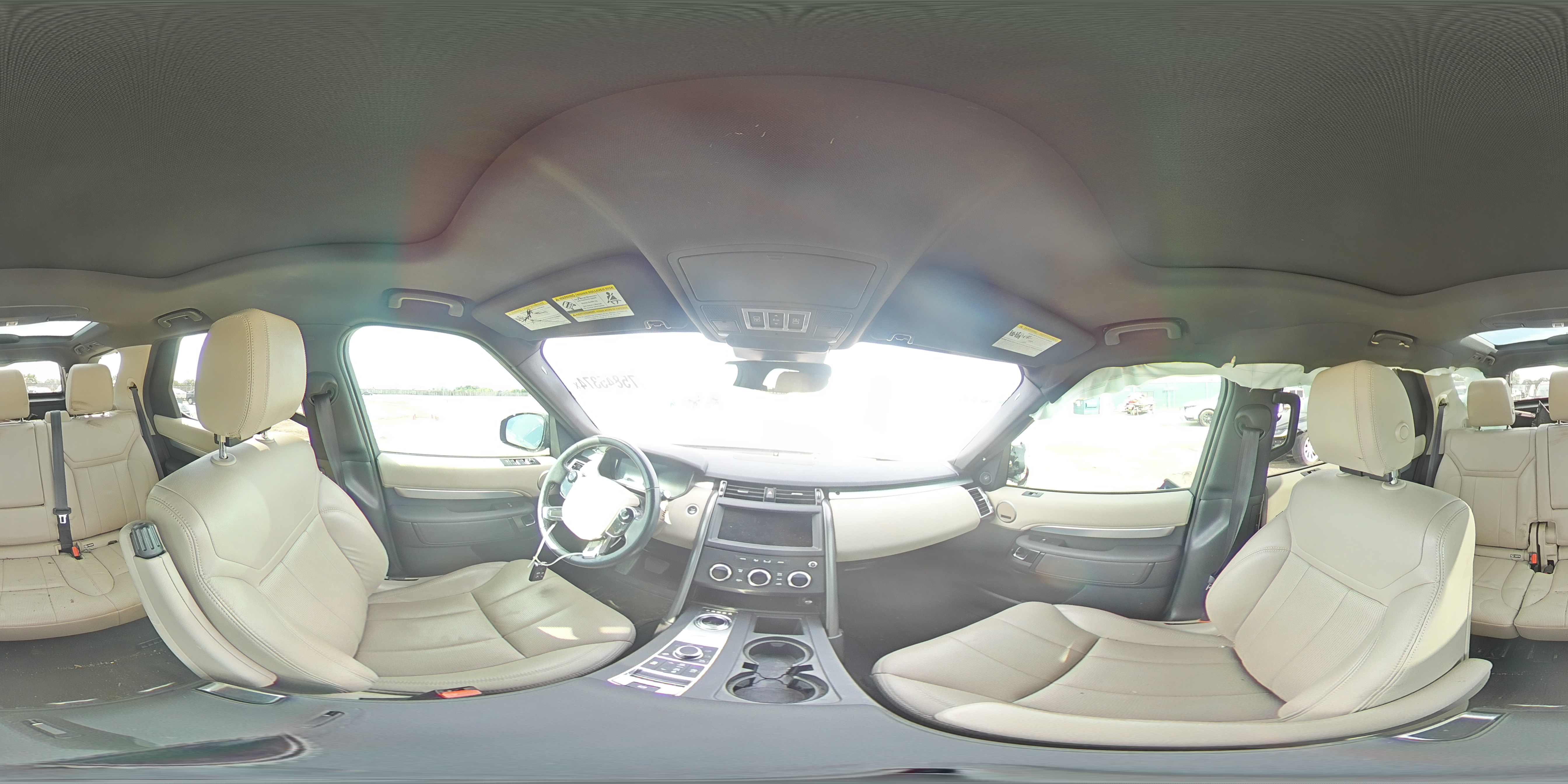 2020 Land Rover Discovery - Image 13