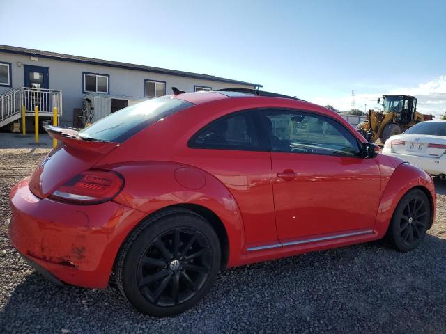  VOLKSWAGEN BEETLE 2012 Червоний