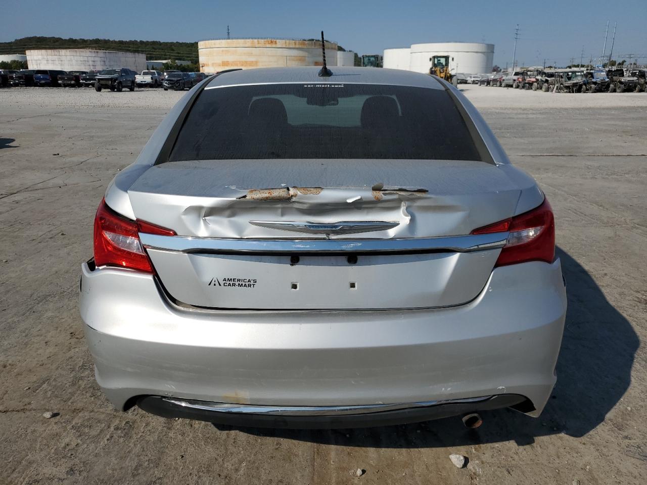 2012 Chrysler 200 - Image 6