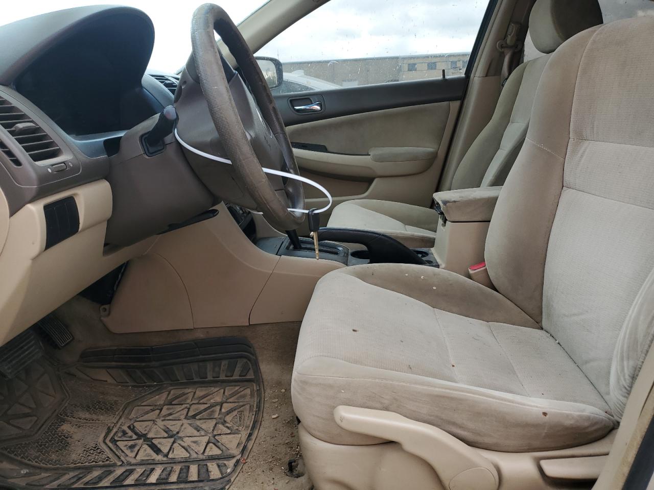 2005 Honda Accord - Image 7