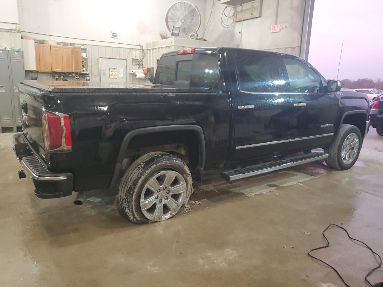 2017 GMC Sierra - Image 3