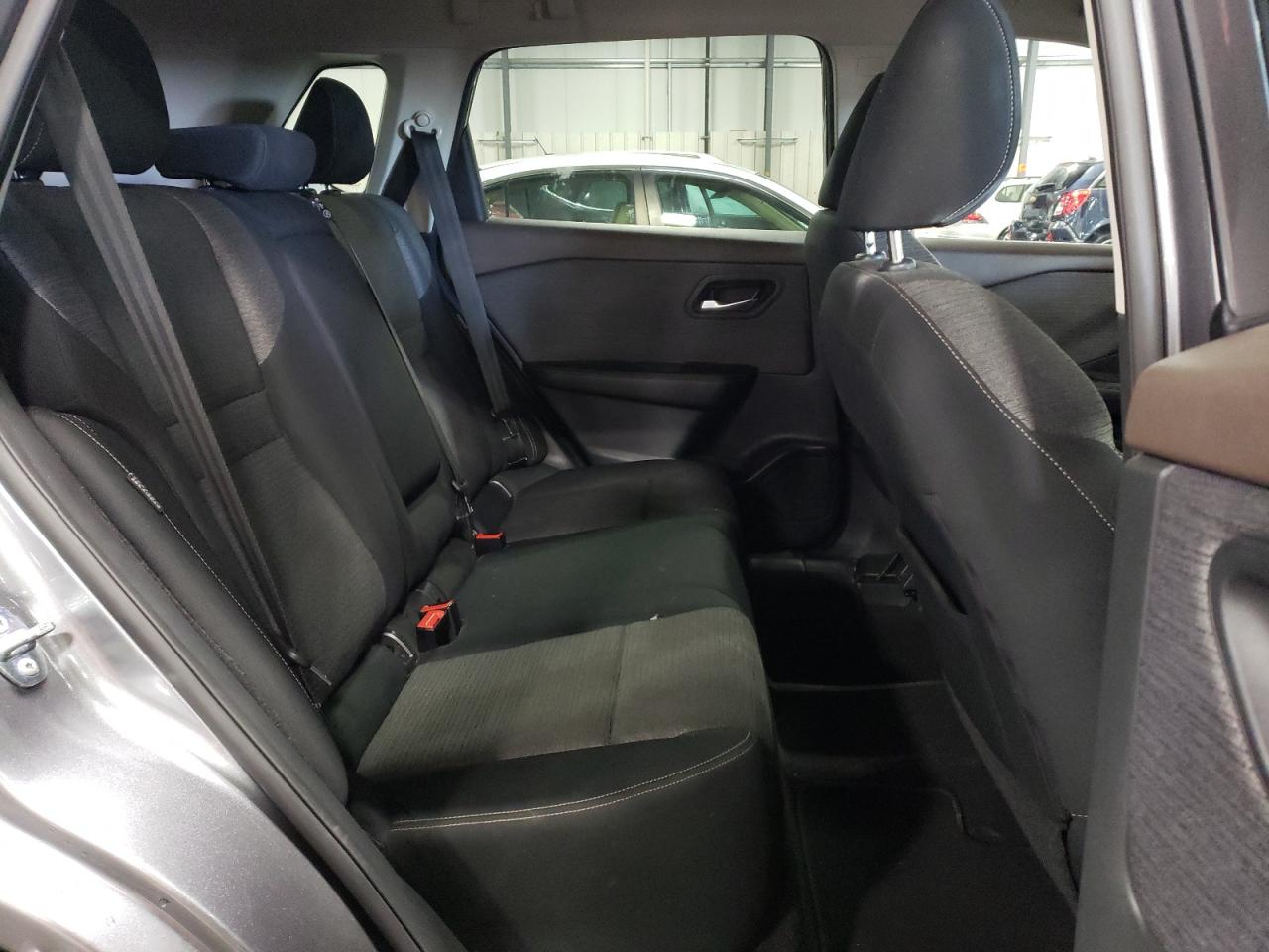 2021 Nissan Rogue - Image 11