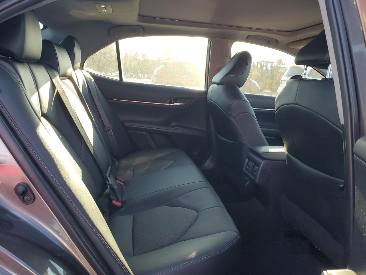 2022 Toyota Camry - Image 10