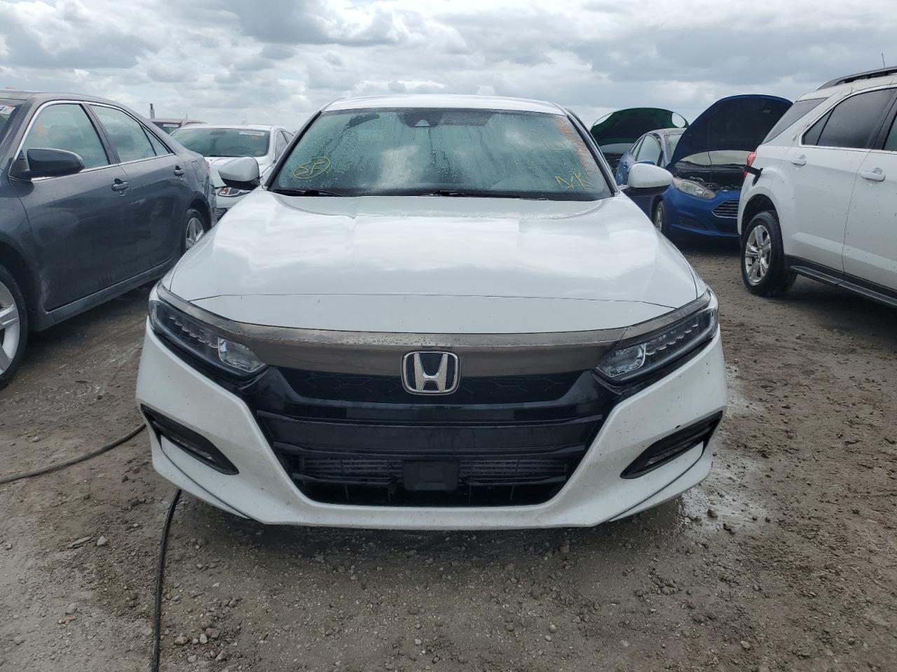 VIN 1HGCV1F39LA136696 2020 HONDA ACCORD no.5