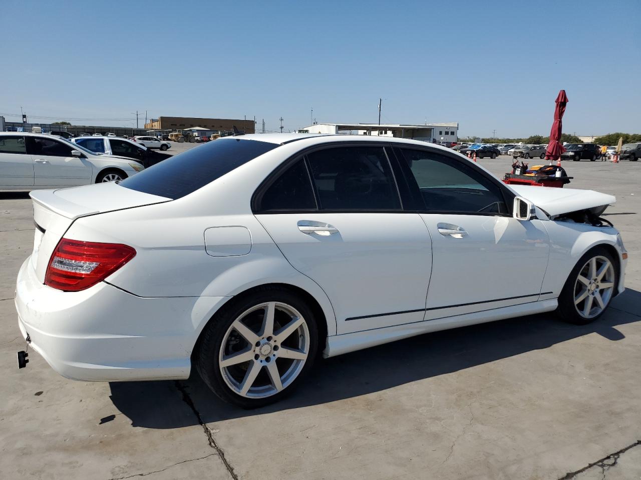 VIN WDDGF4HB5EA964028 2014 MERCEDES-BENZ C-CLASS no.3