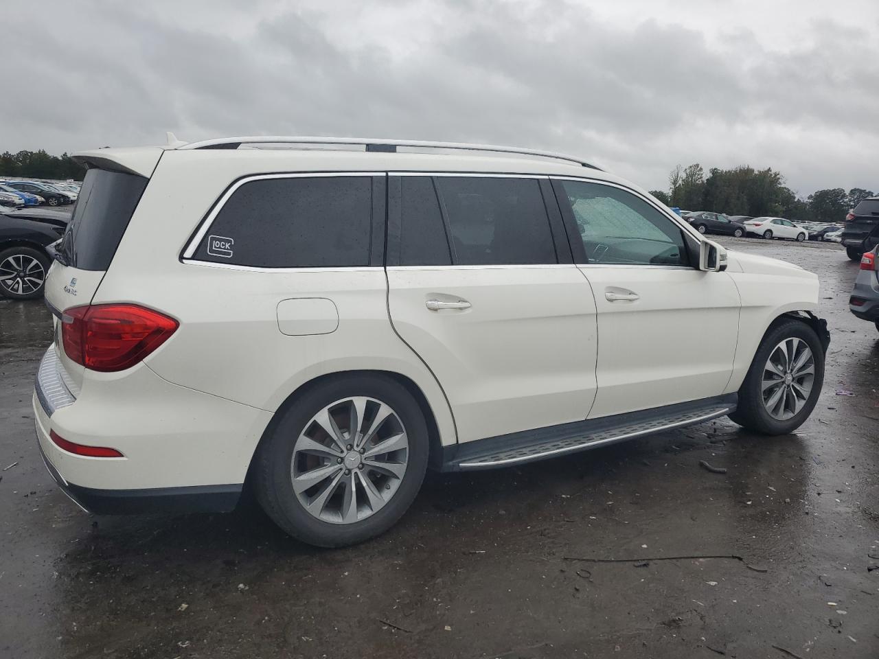 VIN 4JGDF7CE1DA250133 2013 MERCEDES-BENZ GL-CLASS no.3