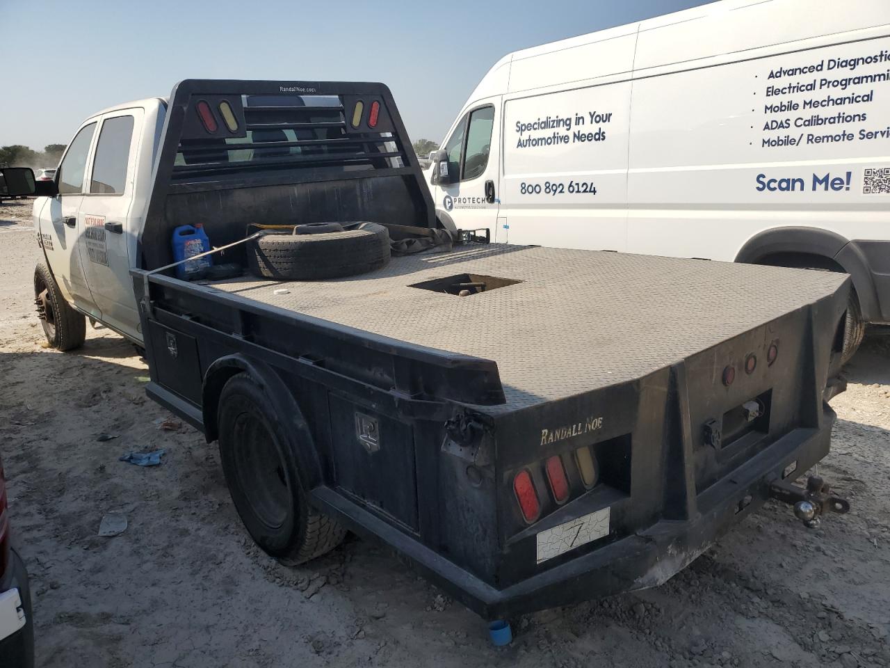 2013 RAM 3500 - Image 2