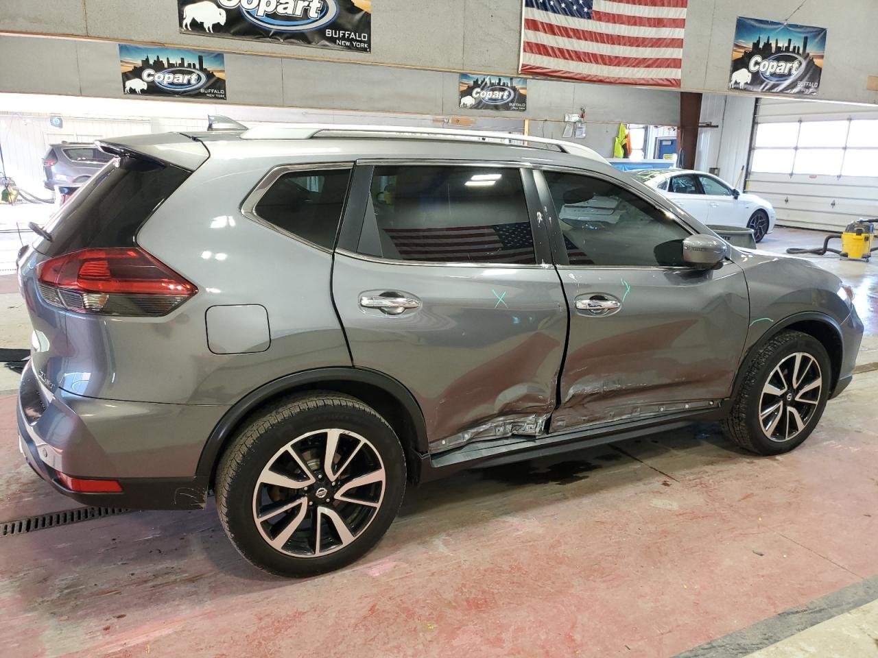 2019 Nissan Rogue - Image 3