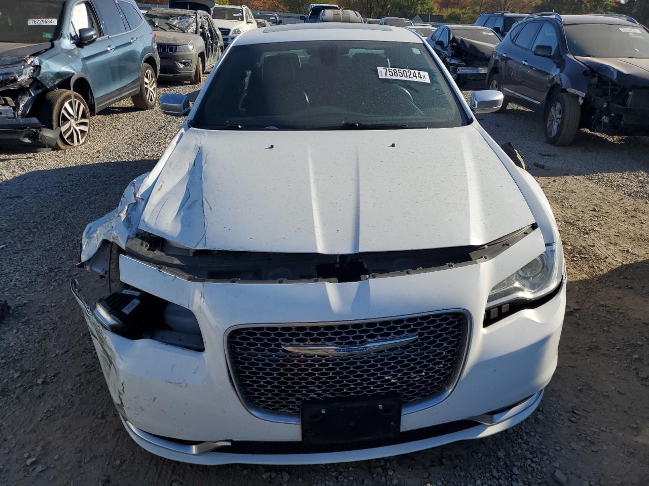 2017 Chrysler 300 - Image 5