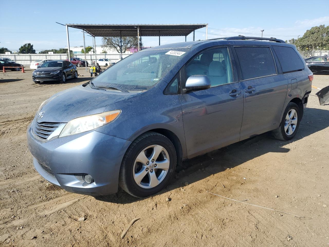 2016 Toyota Sienna - Image 1