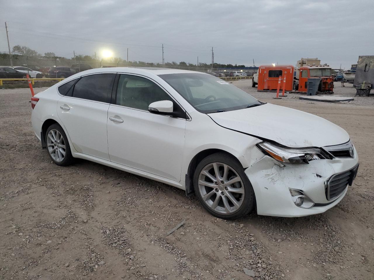 VIN 4T1BK1EB8DU013074 2013 TOYOTA AVALON no.4