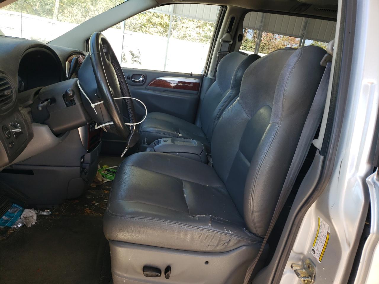 2005 Chrysler Town & Country Limited VIN: 2C4GP64L65R250325 Lot: 86422104
