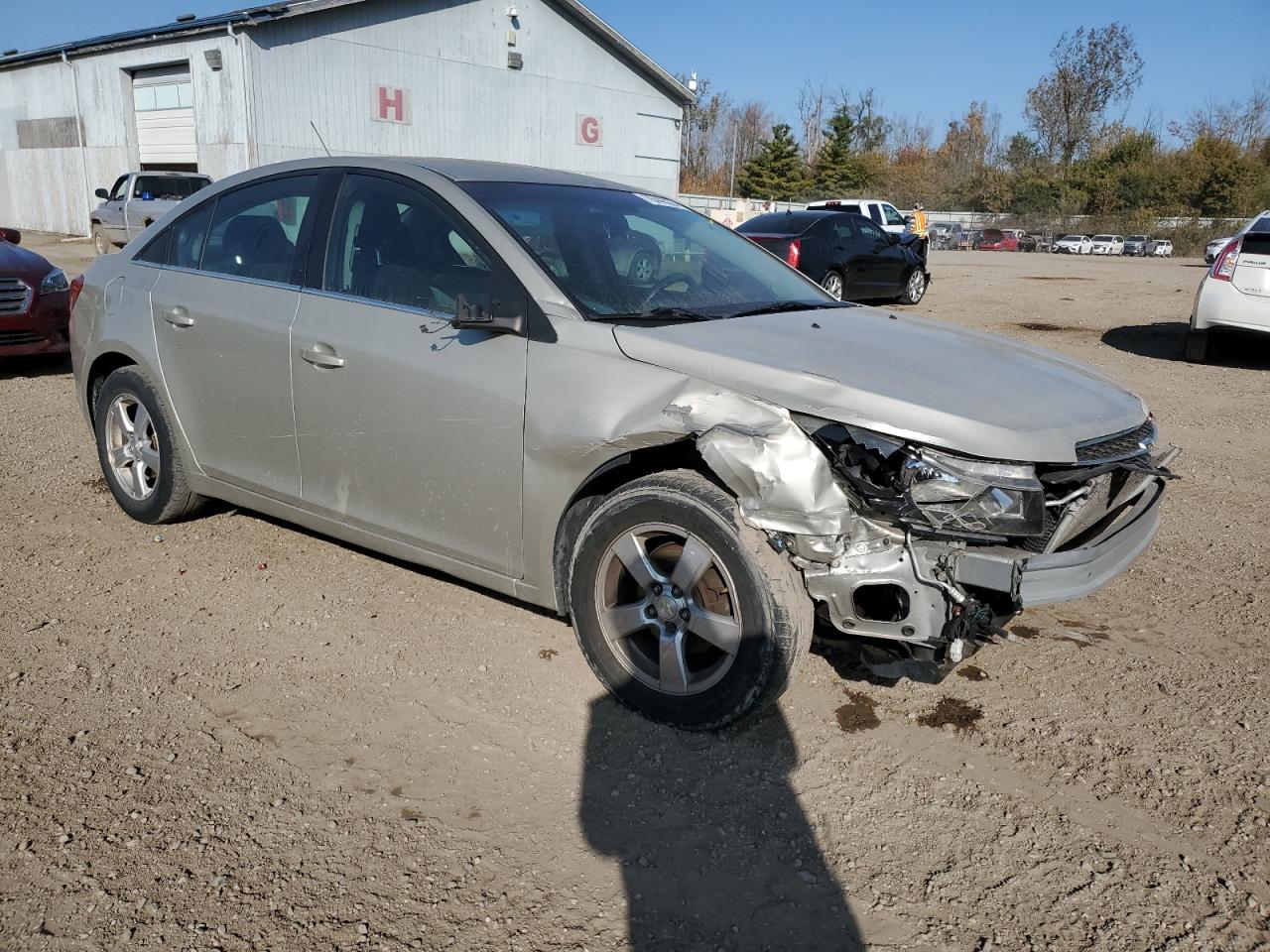 VIN 1G1PC5SB5F7226562 2015 CHEVROLET CRUZE no.4