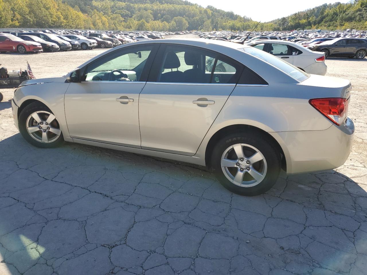 VIN 1G1PC5SB5E7224857 2014 CHEVROLET CRUZE no.2