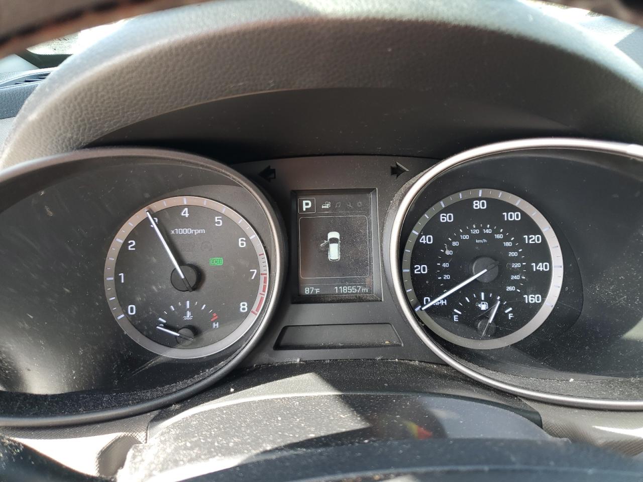 2018 Hyundai Santa Fe - Image 9