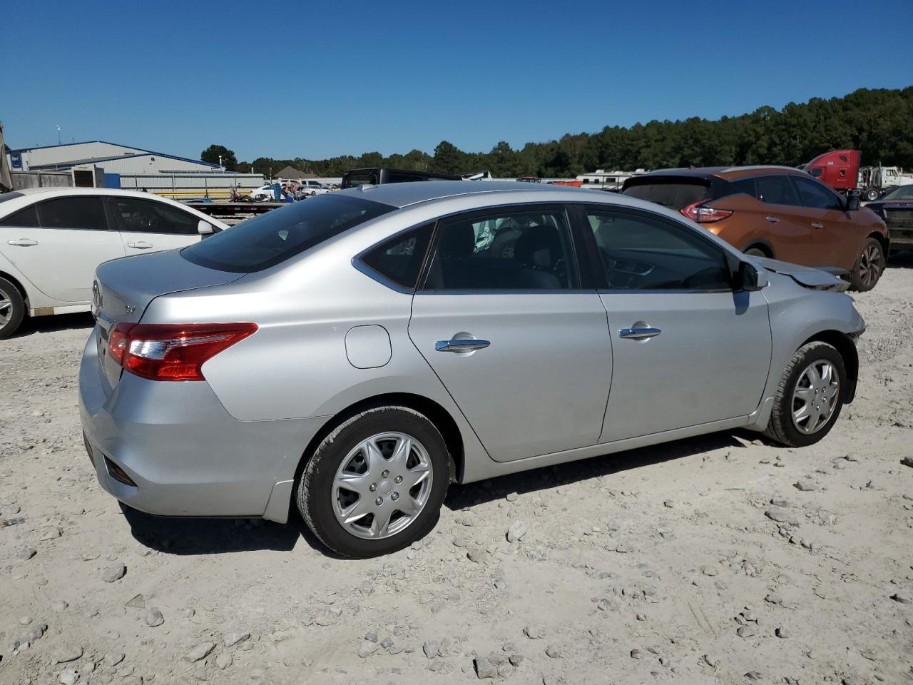 2016 Nissan Sentra - Image 3