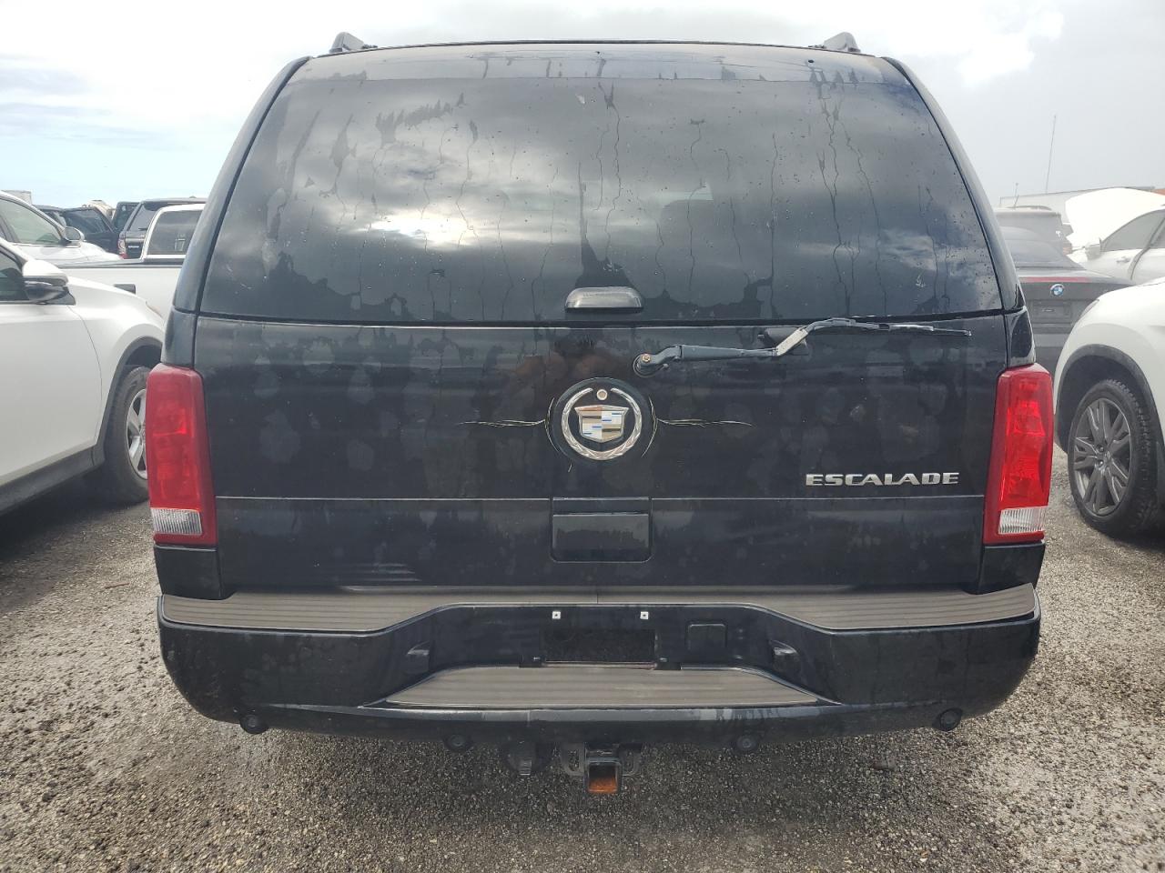 1GYEC63NX6R160196 2006 Cadillac Escalade Luxury