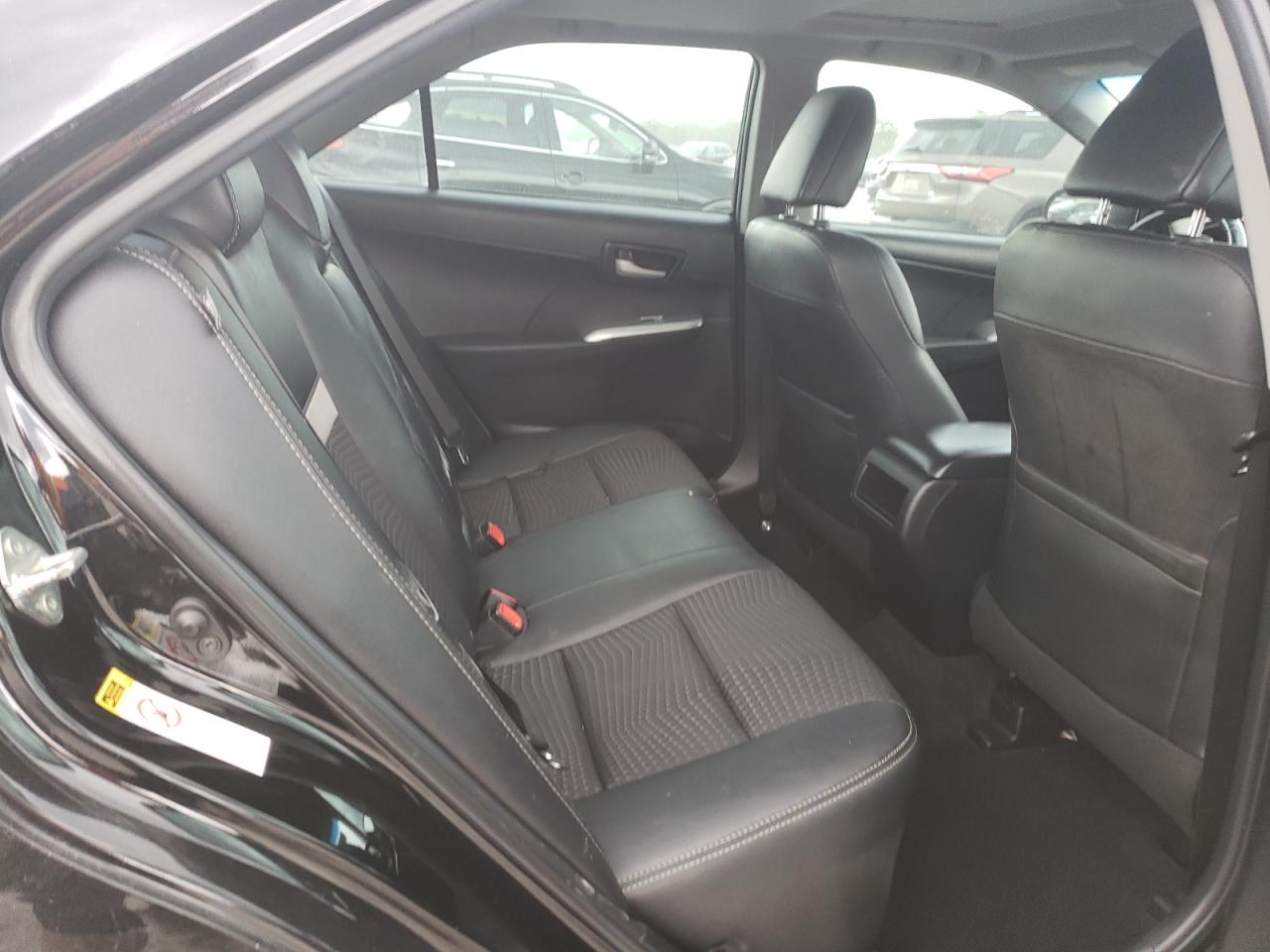 2012 Toyota Camry - Image 10