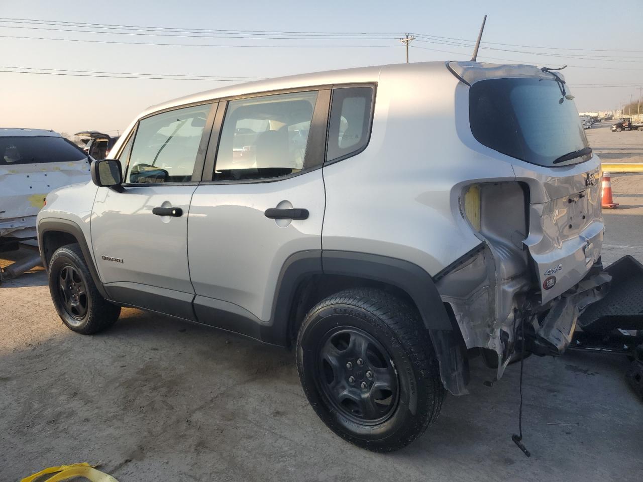 2018 Jeep Renegade - Image 2