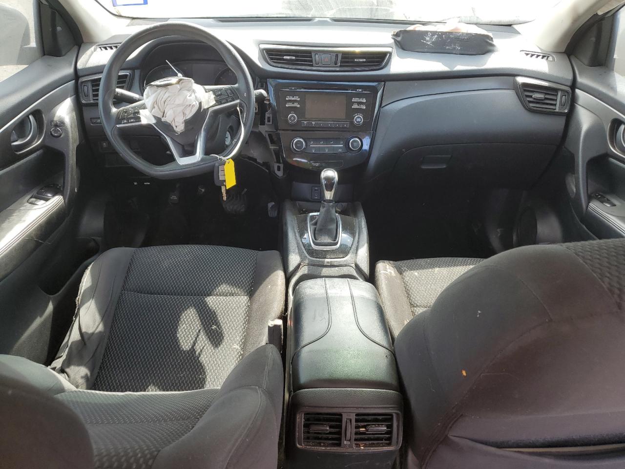 2018 Nissan Rogue - Image 8