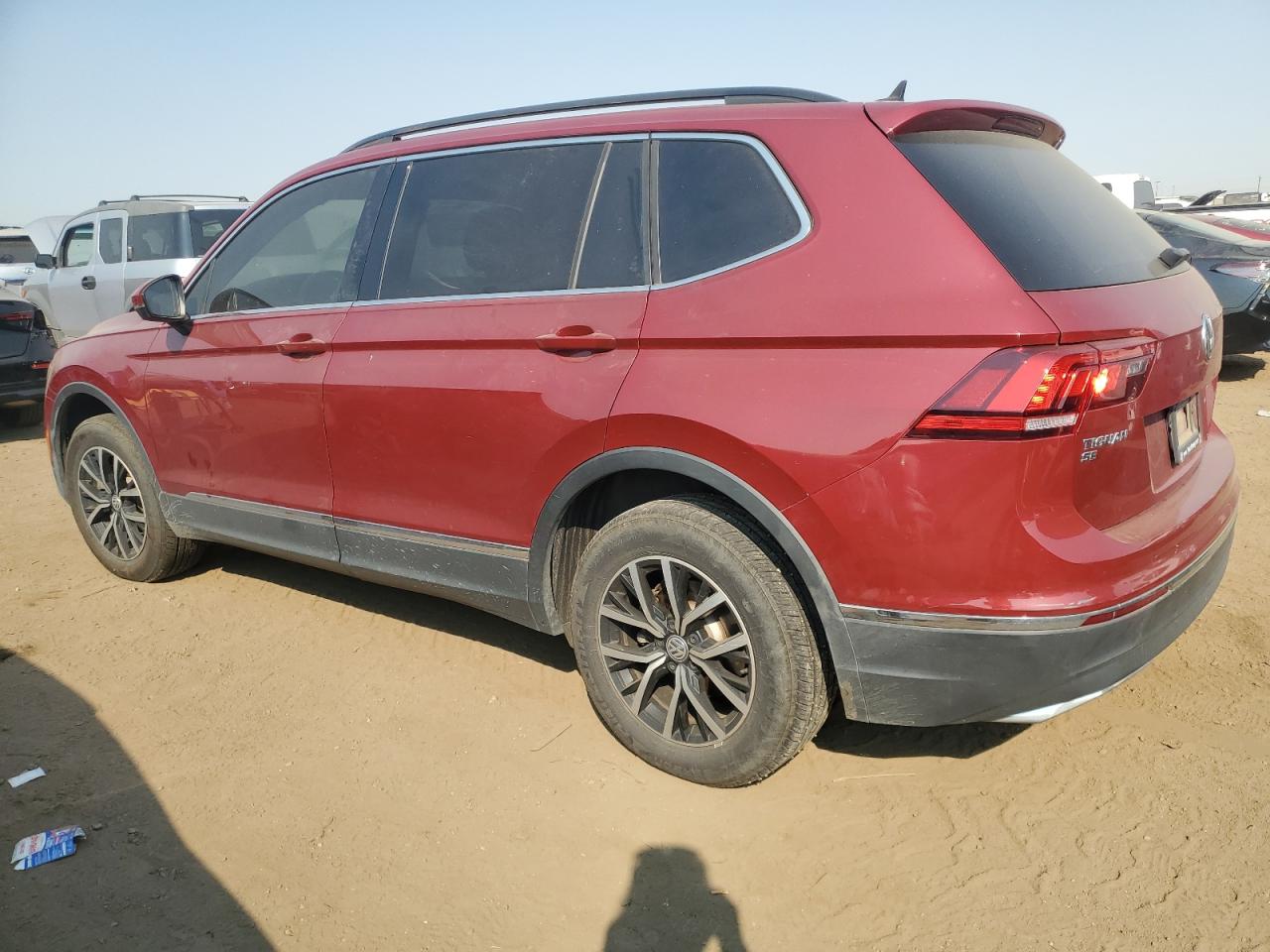 2021 Volkswagen Tiguan - Image 2