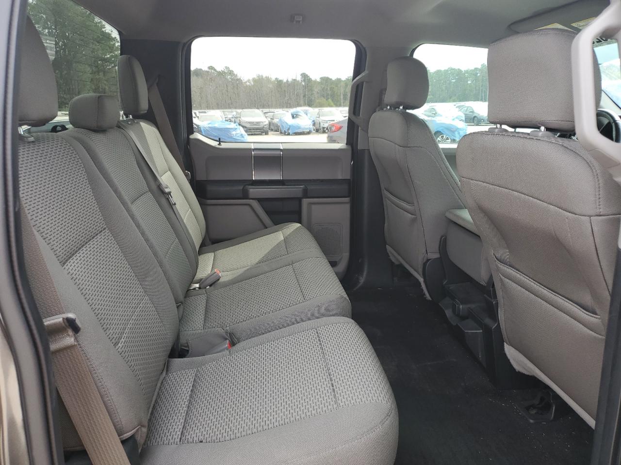 2015 Ford F-150 - Image 10