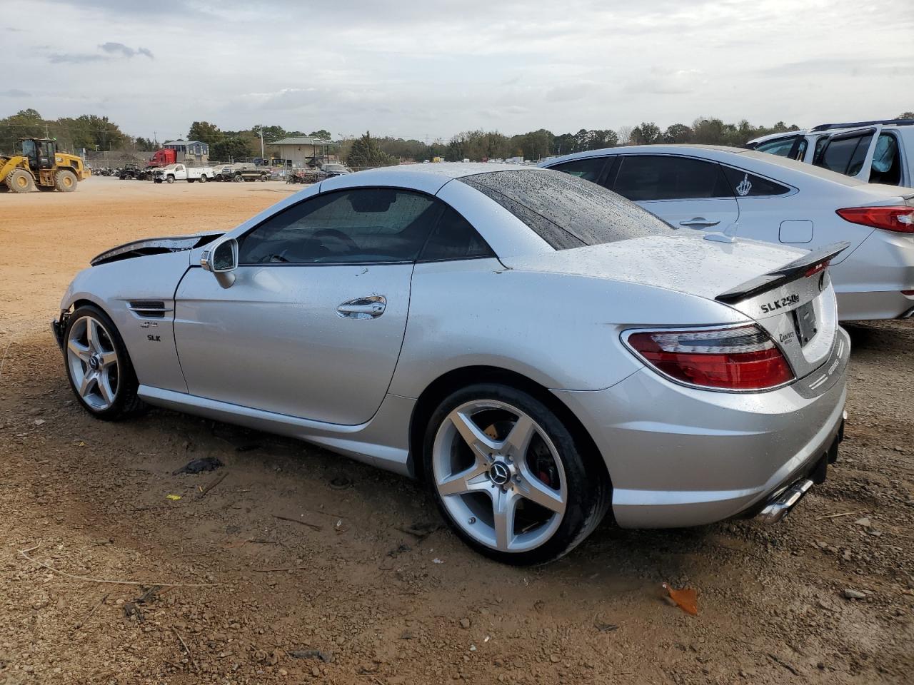 VIN WDDPK4HA3DF057394 2013 MERCEDES-BENZ SLK-CLASS no.2