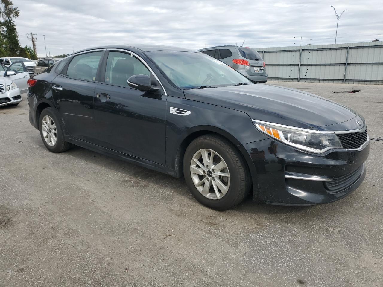 2016 Kia Optima - Image 4