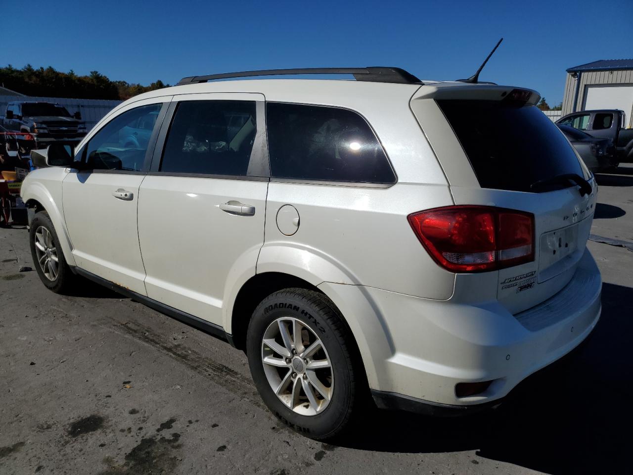 VIN 3C4PDDBG1ET104057 2014 DODGE JOURNEY no.2