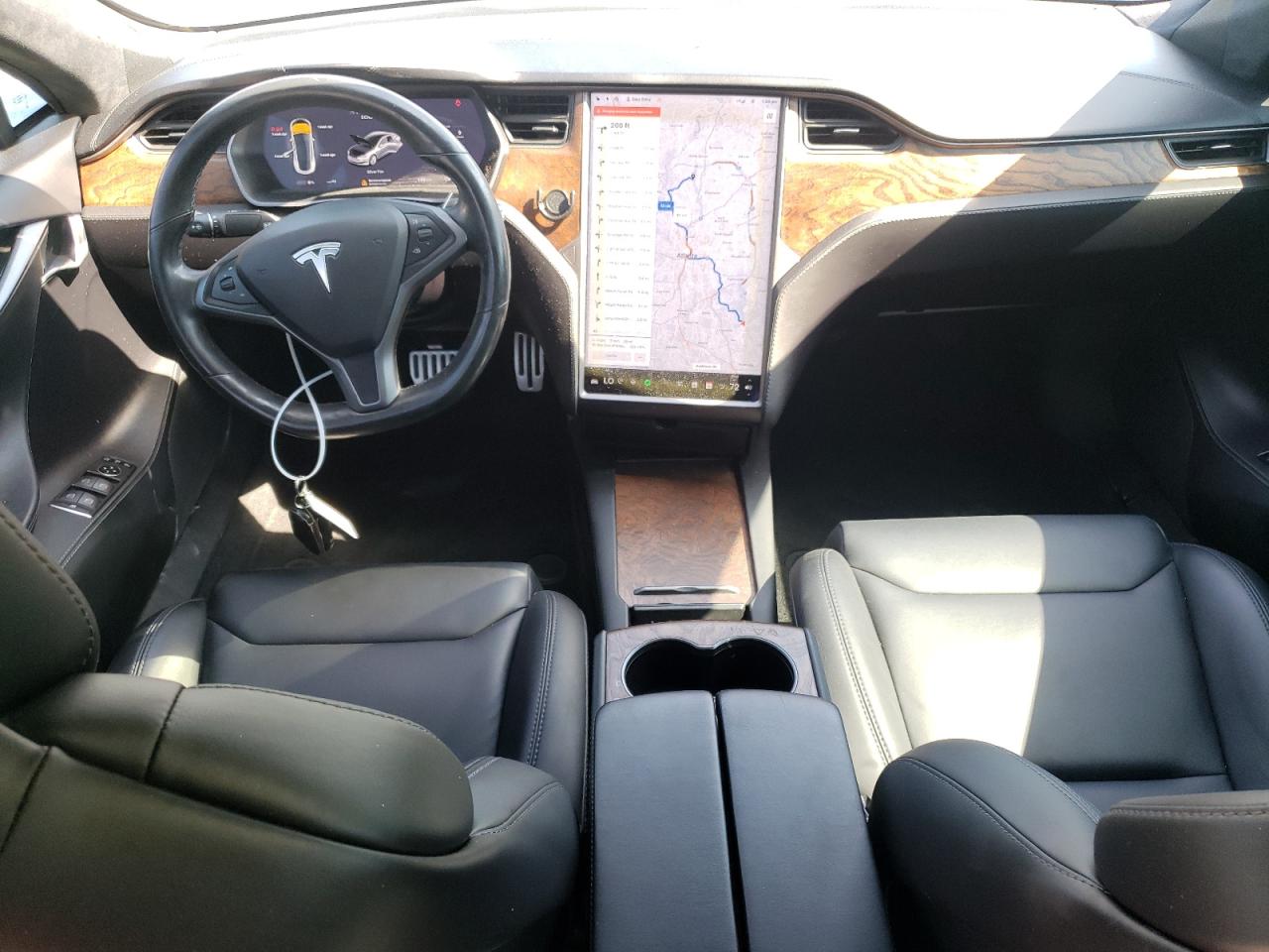 5YJSA1E26JF283917 2018 Tesla Model S