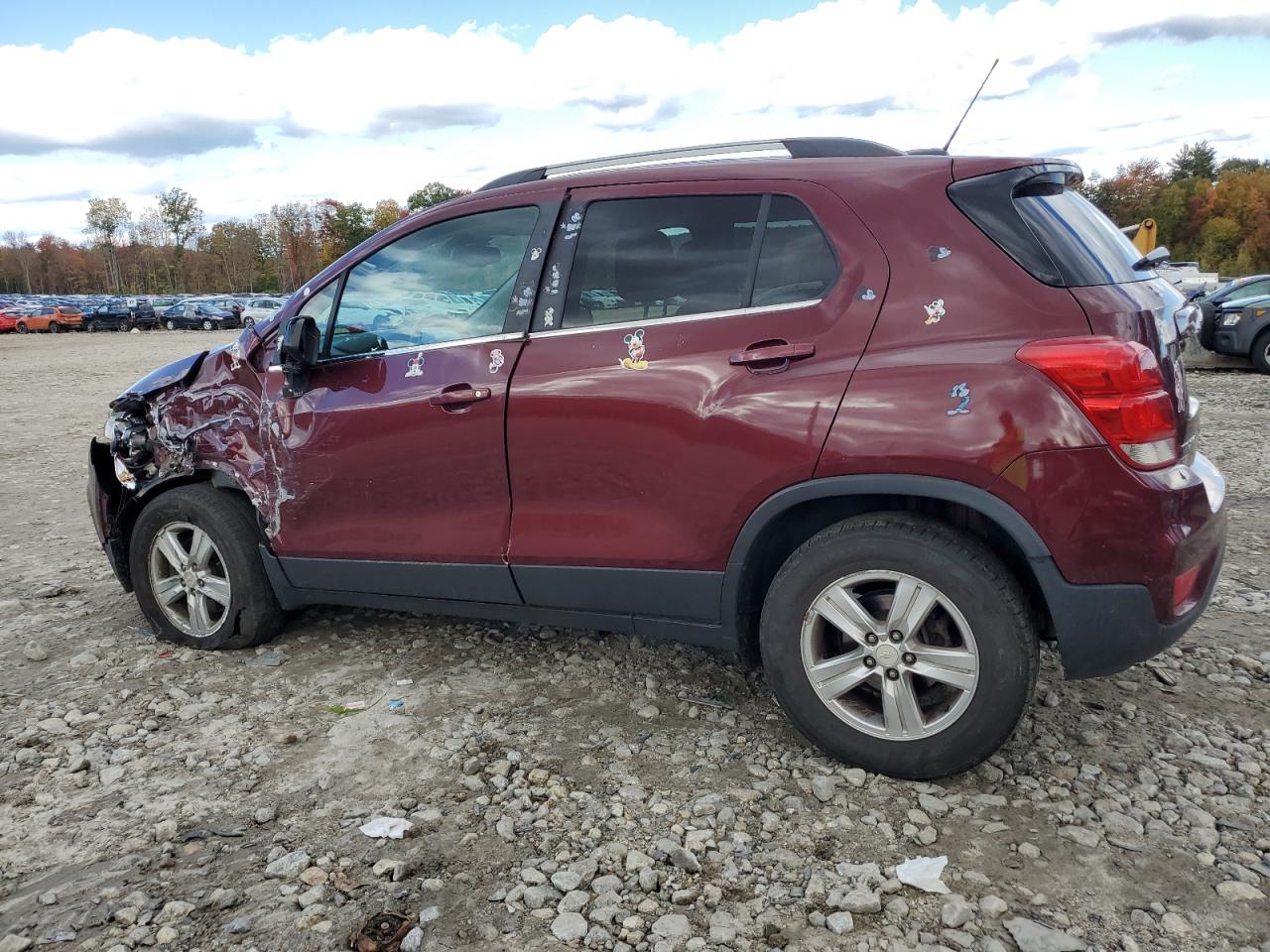 2017 Chevrolet Trax - Image 2