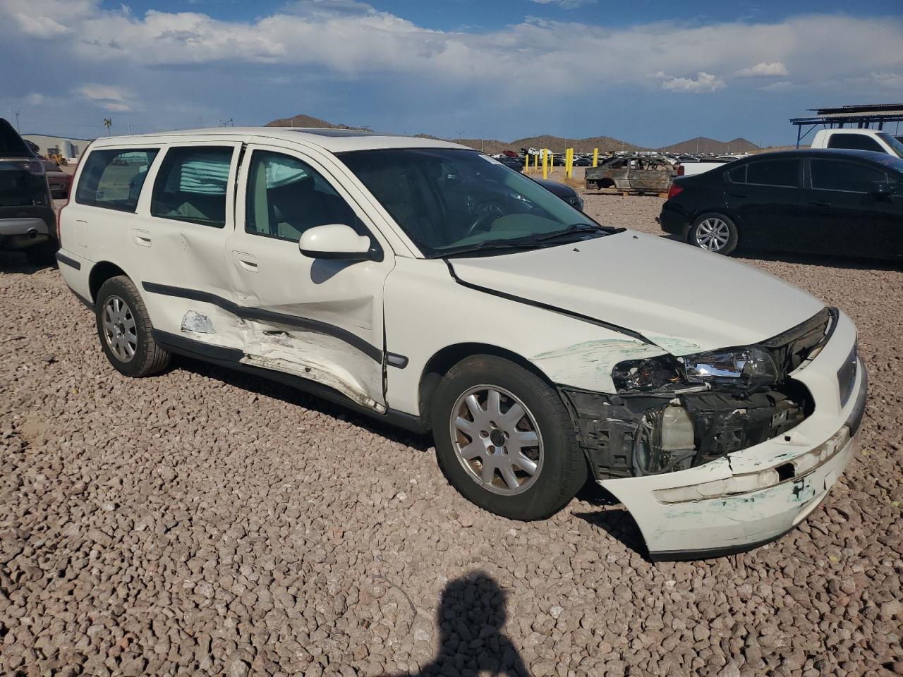 2001 Volvo V70 - Image 4