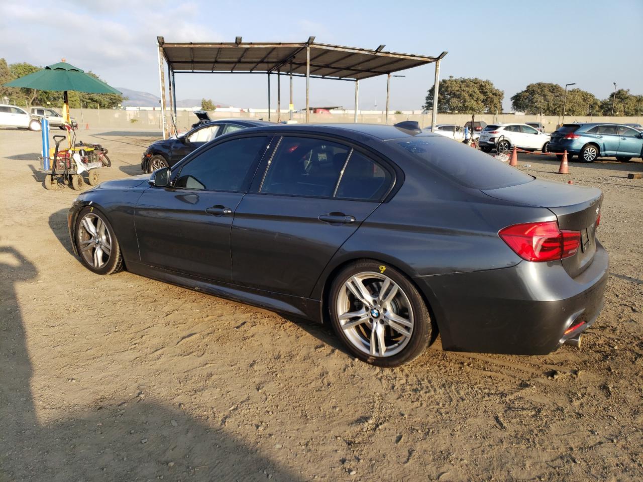 VIN WBA8B3C39HK777567 2017 BMW 3 SERIES no.2