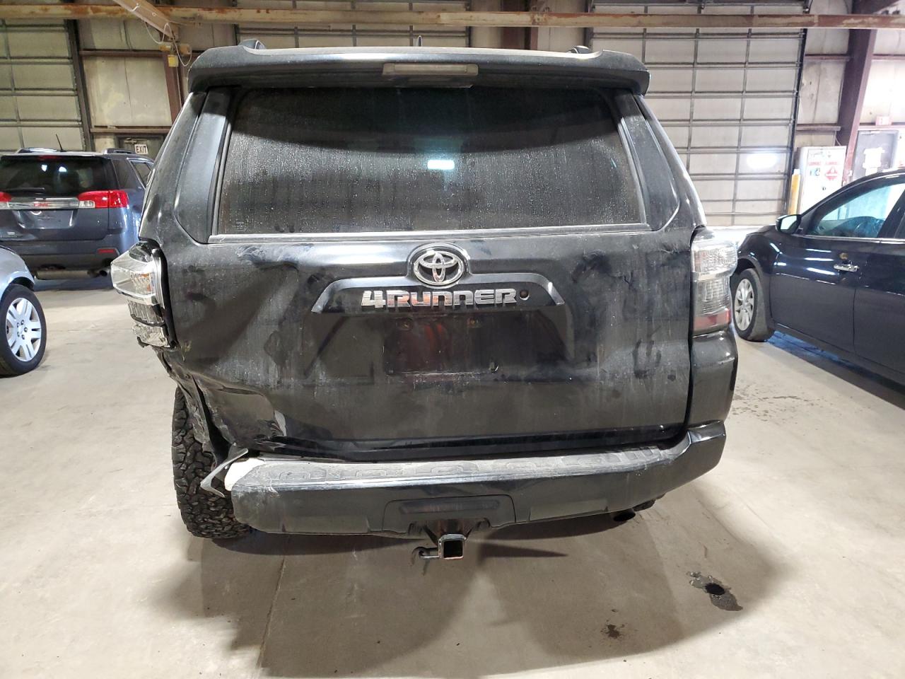 JTEBU5JR0K5660094 2019 Toyota 4Runner Sr5