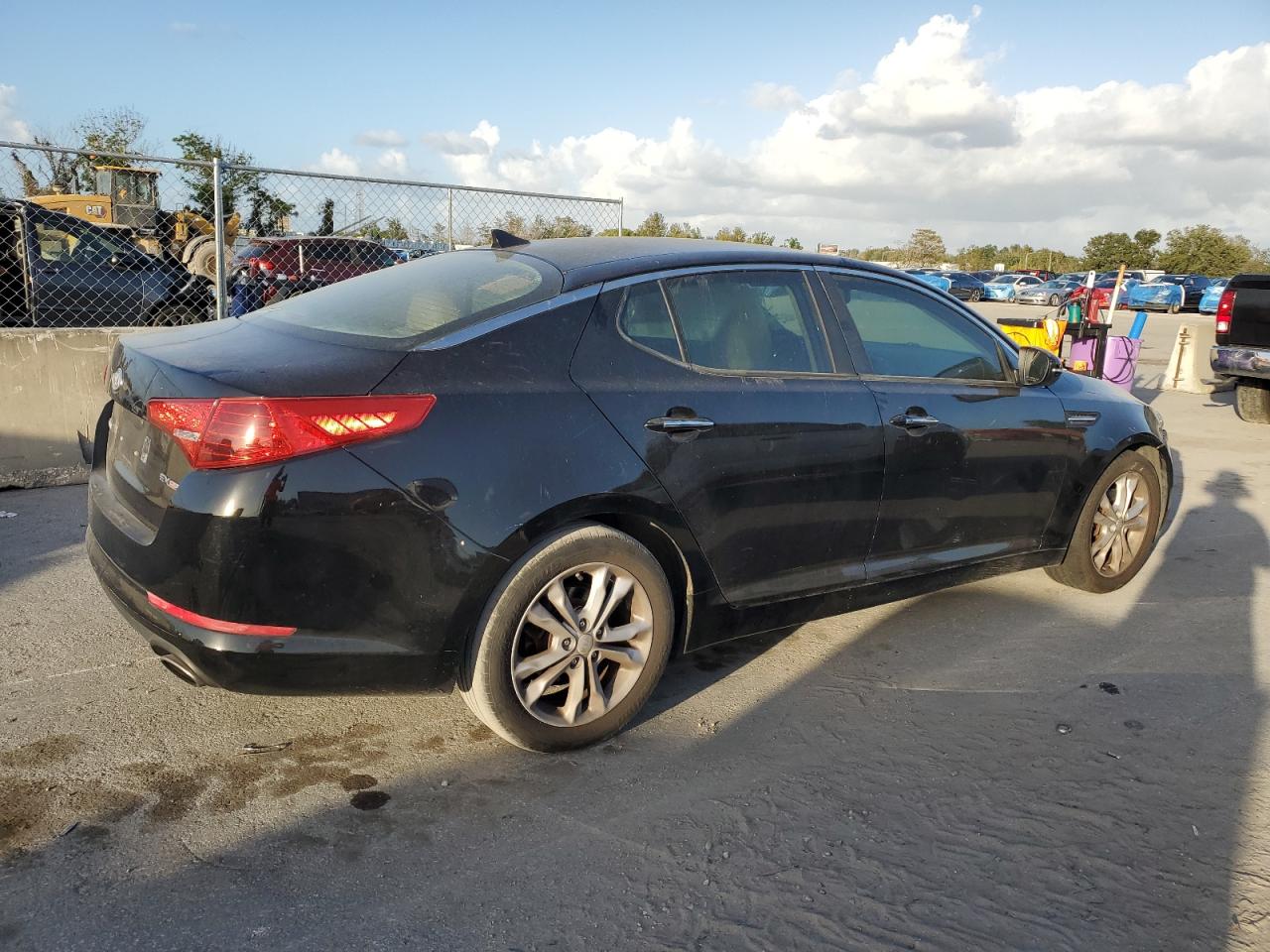 2012 Kia Optima - Image 3