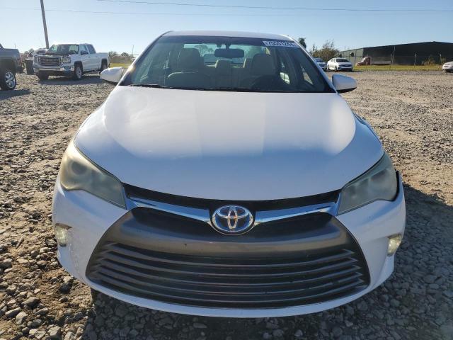  TOYOTA CAMRY 2015 Белы