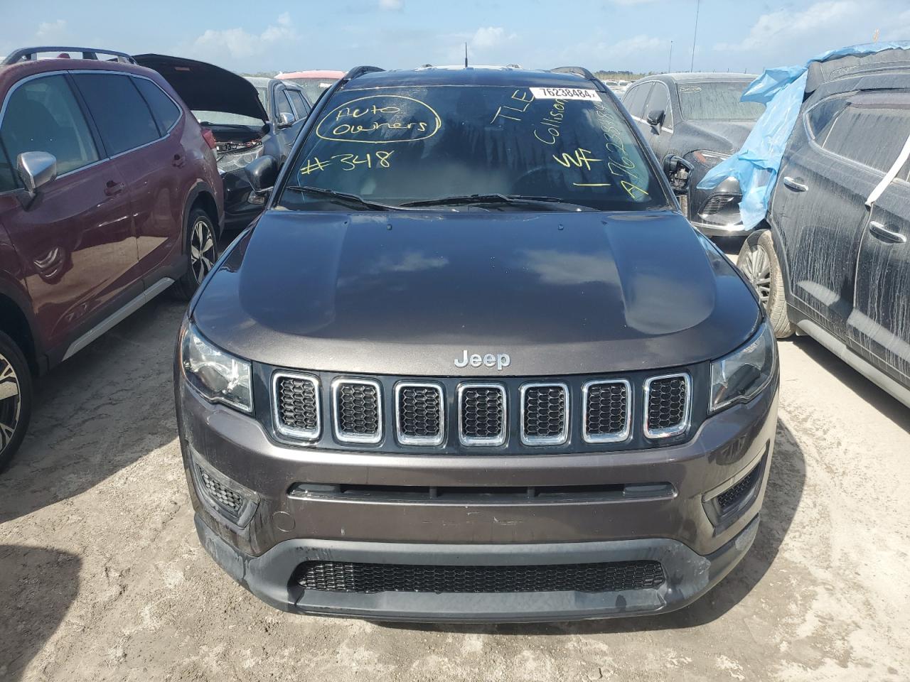 VIN 3C4NJCAB1JT140082 2018 JEEP COMPASS no.5