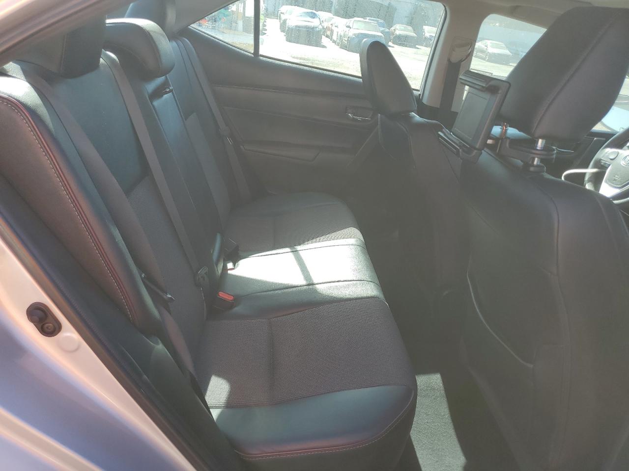 2017 Toyota Corolla L VIN: 5YFBURHE7HP623697 Lot: 75045744