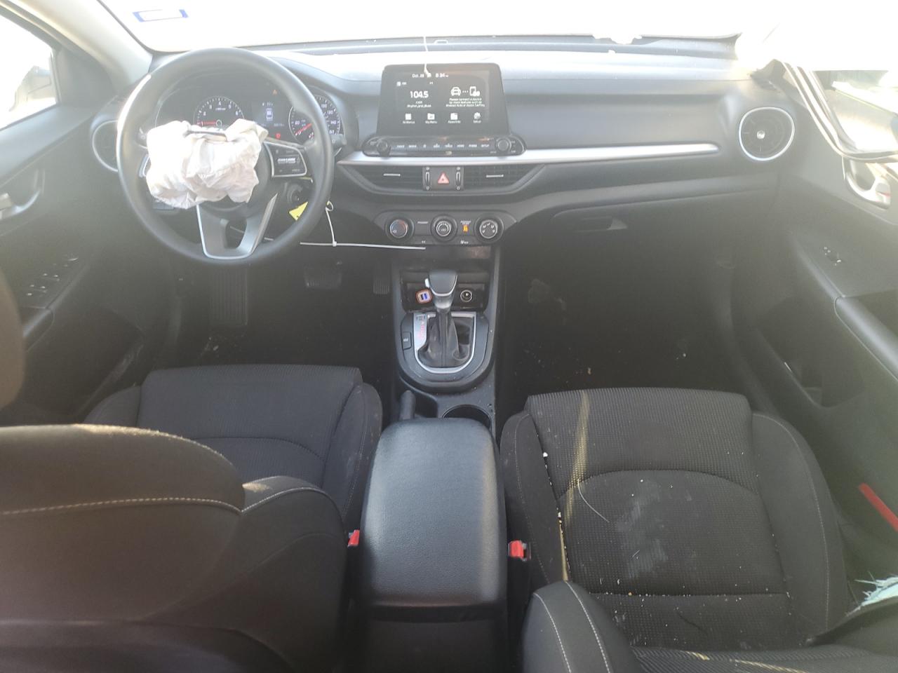 2021 Kia Forte - Image 8