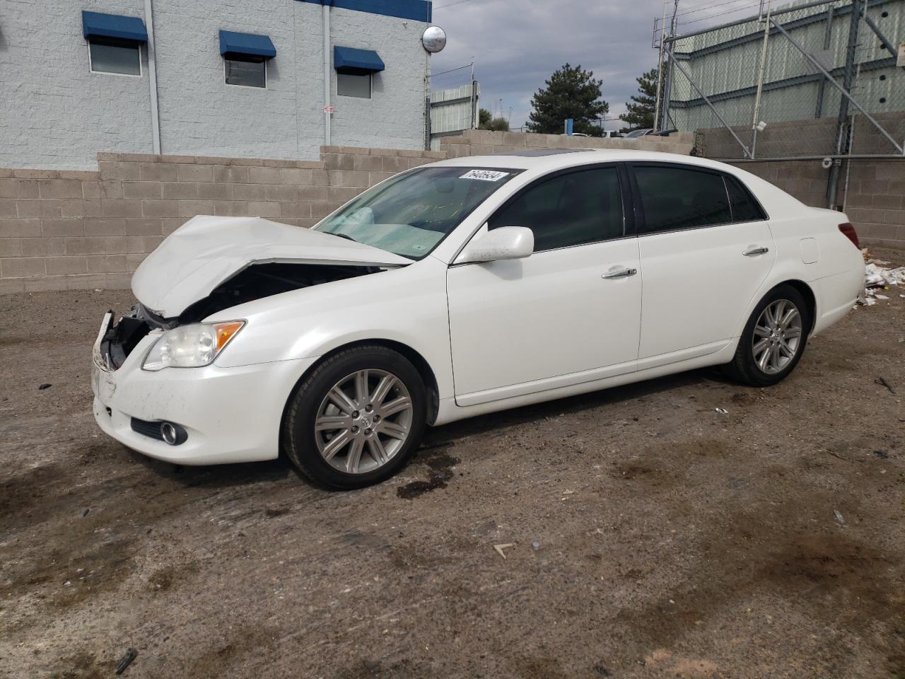 2009 Toyota Avalon - Image 1