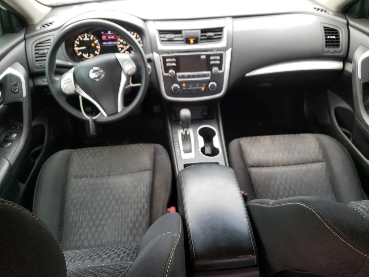 2016 Nissan Altima - Image 8
